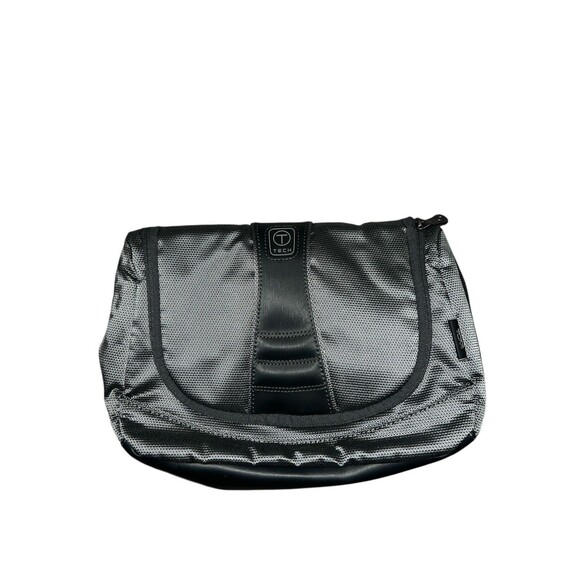 TUMI Tech 55391PW Grey Nylon Hanging Travel Kit Toiletry Shaving Bag Case - Picture 1 of 5